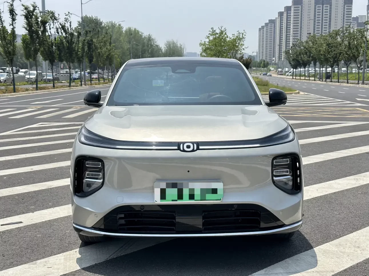 Changan Qiyuan Q07  из Китая