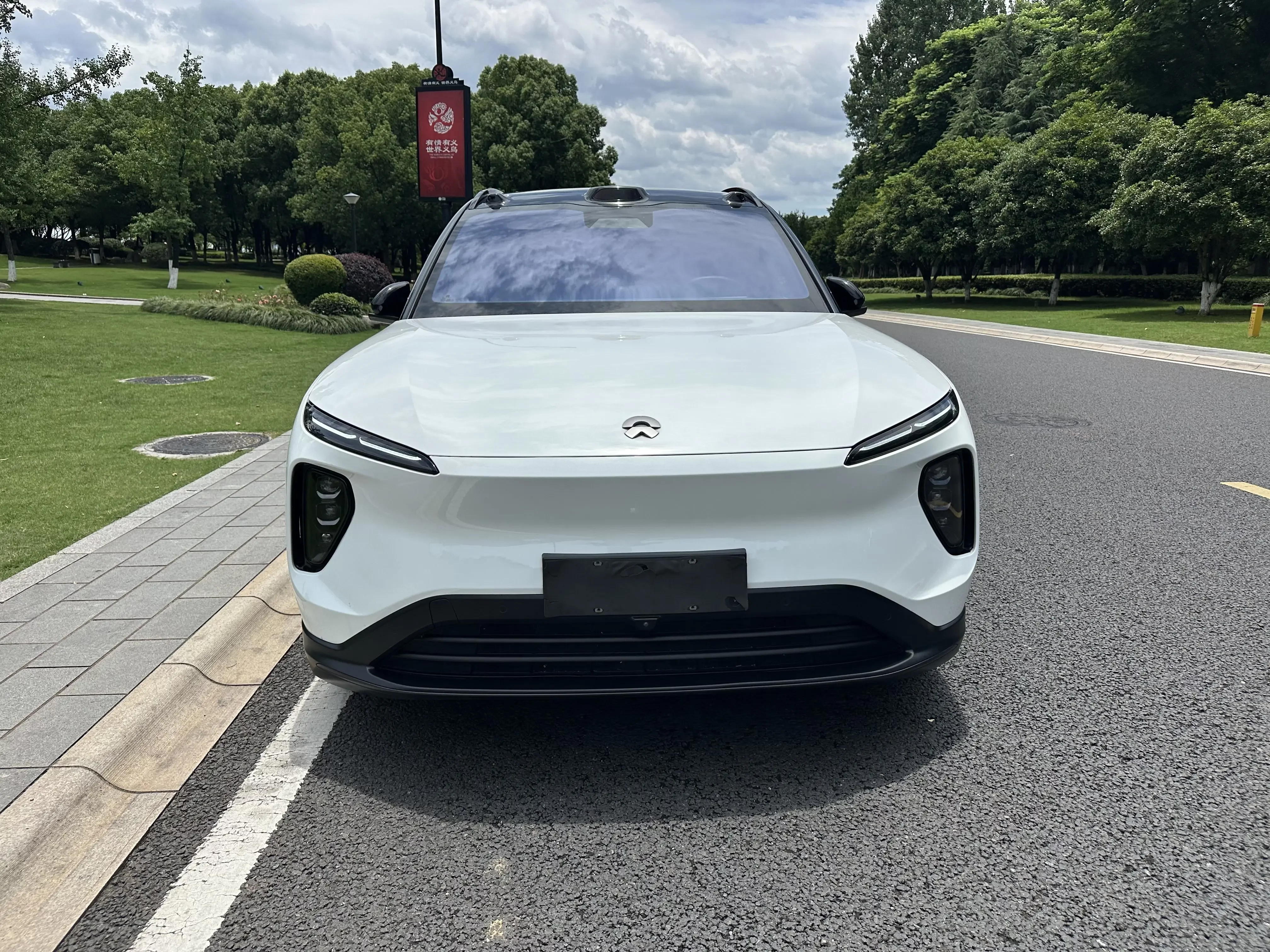 NIO ES6  из Китая