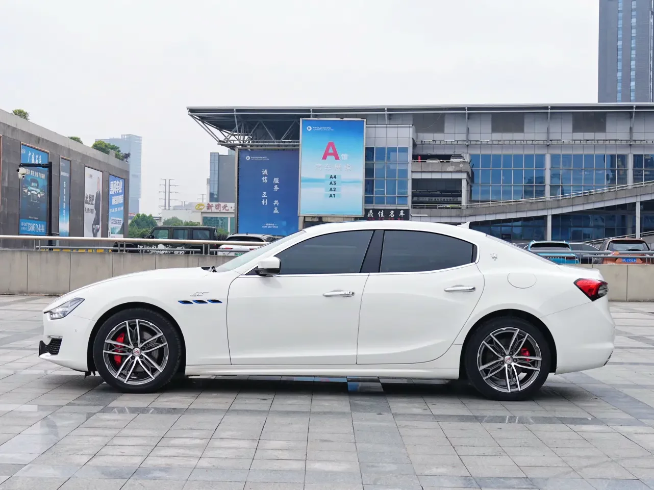 Maserati Ghibli