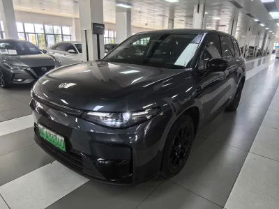 Leapmotor C10