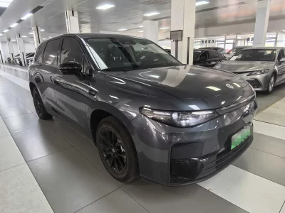 Leapmotor C10