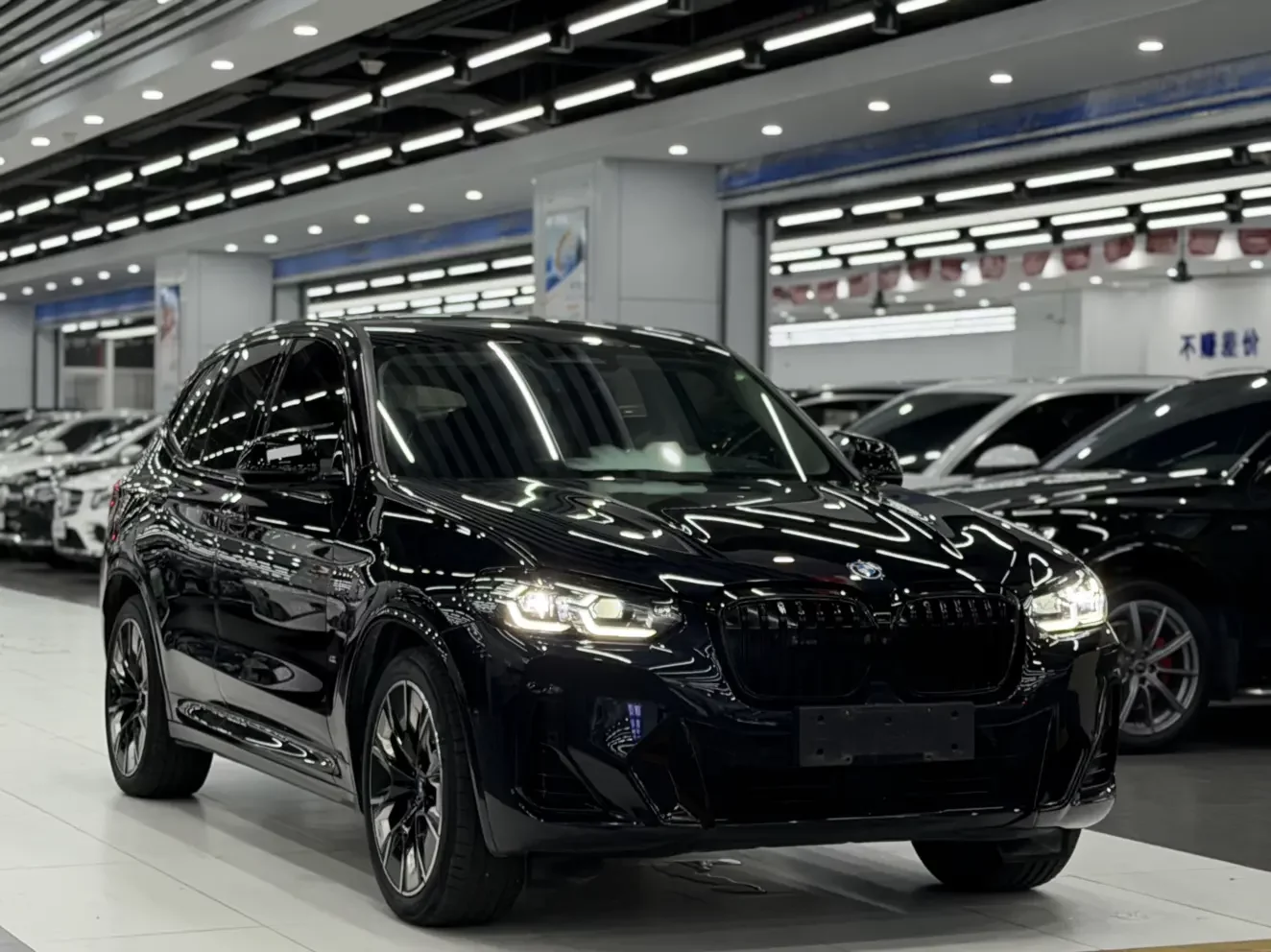 BMW iX3