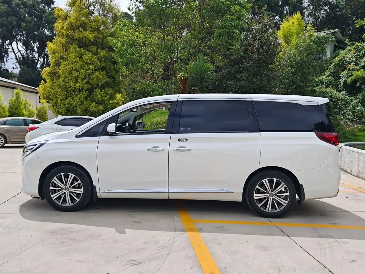 GAC Trumpchi M8