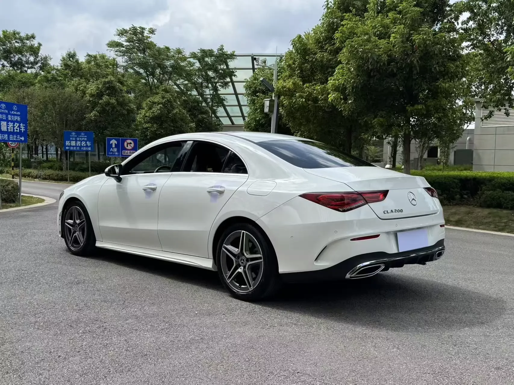 Mercedes-Benz CLA (Imported)