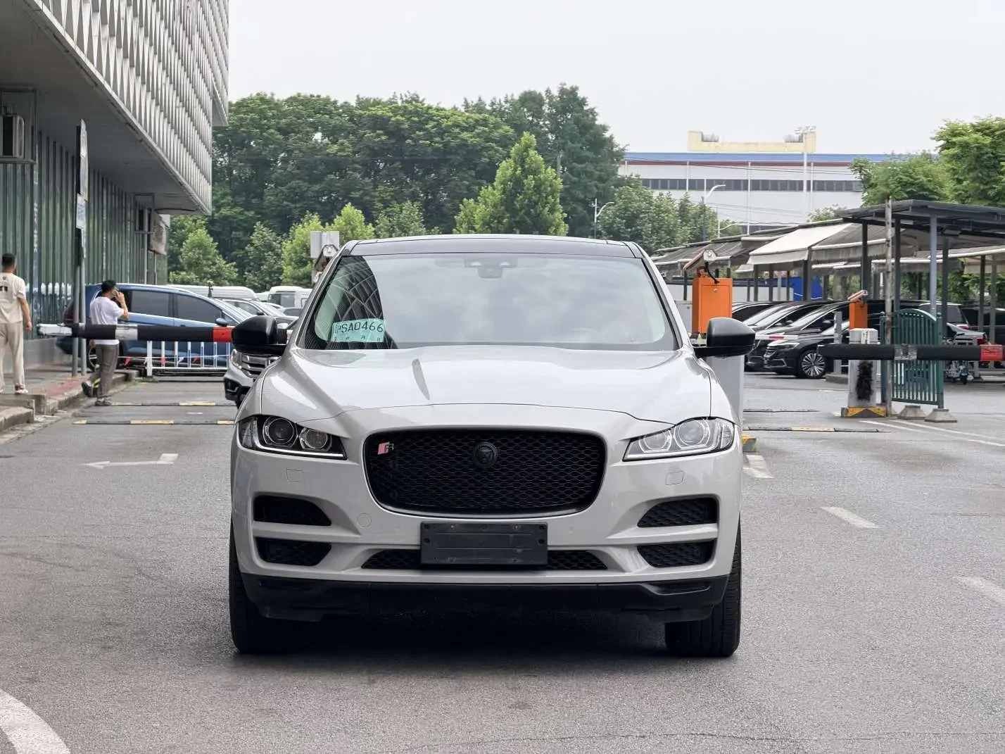 Jaguar F-PACE