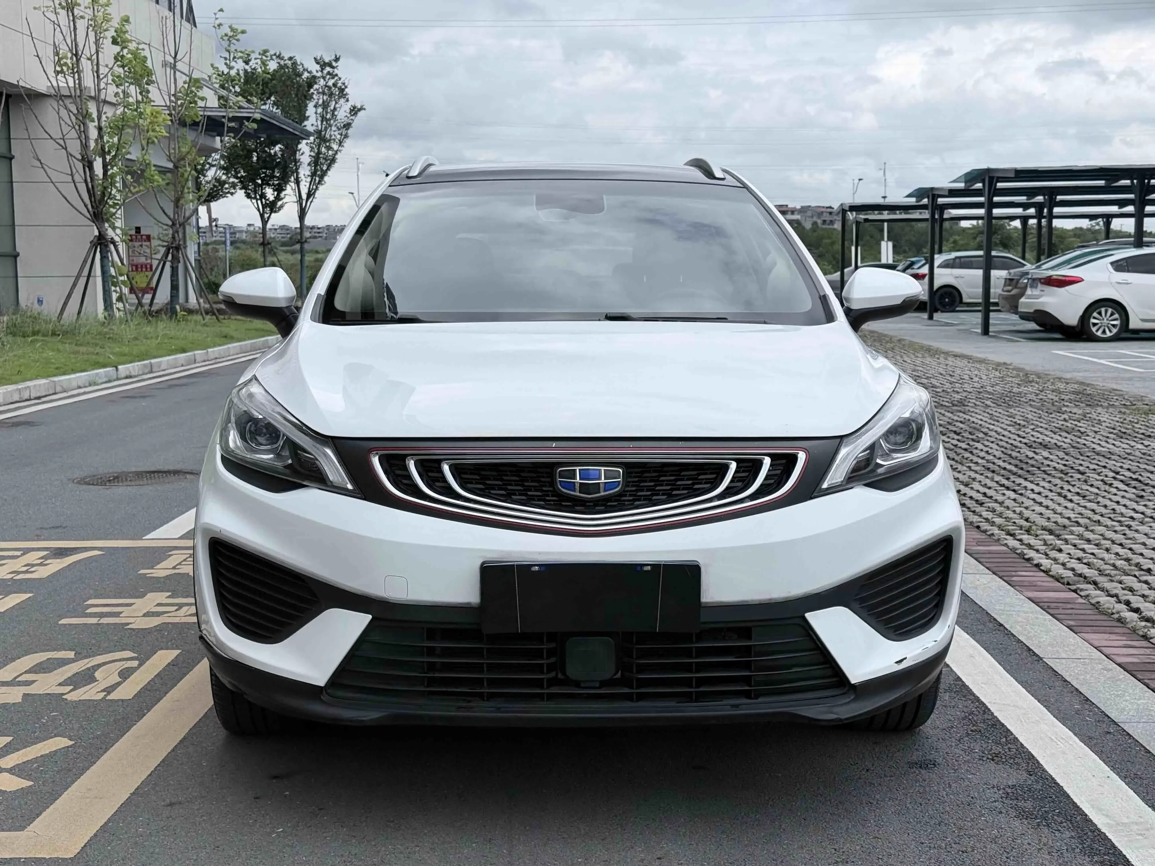 Geely Emgrand GS