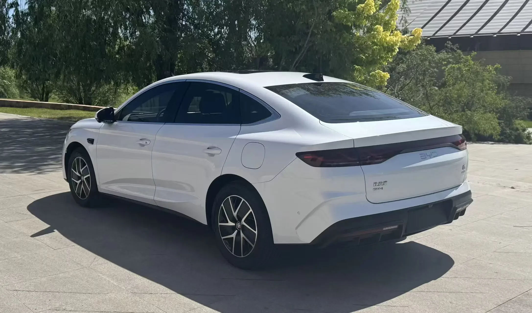 BYD Qin L DM