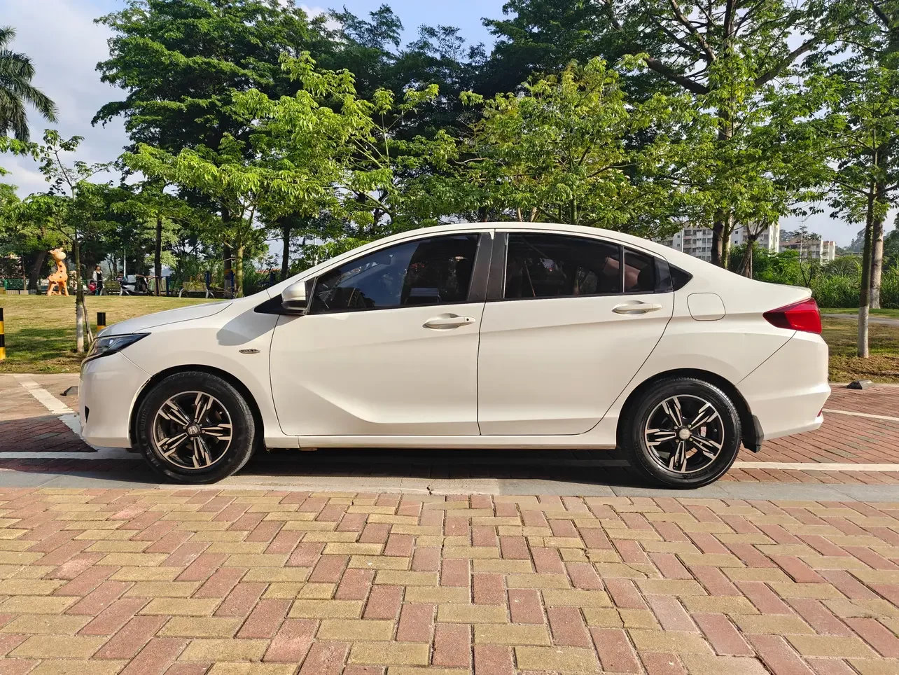 Honda Gray