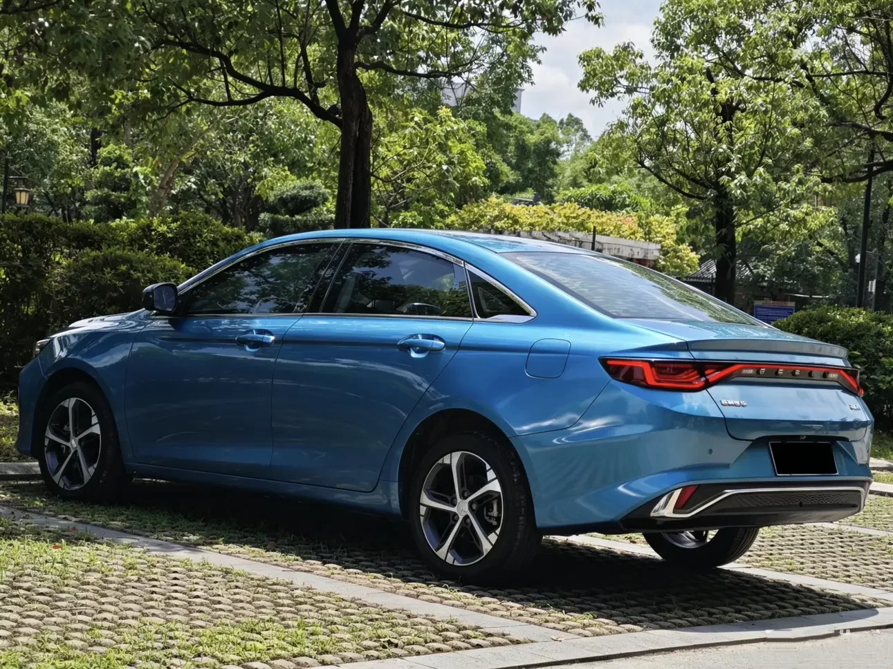 Geely Emgrand L