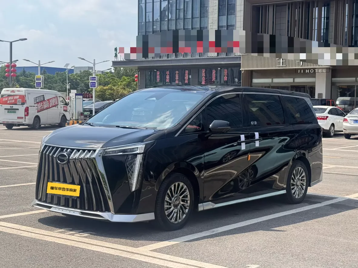 GAC Trumpchi M8