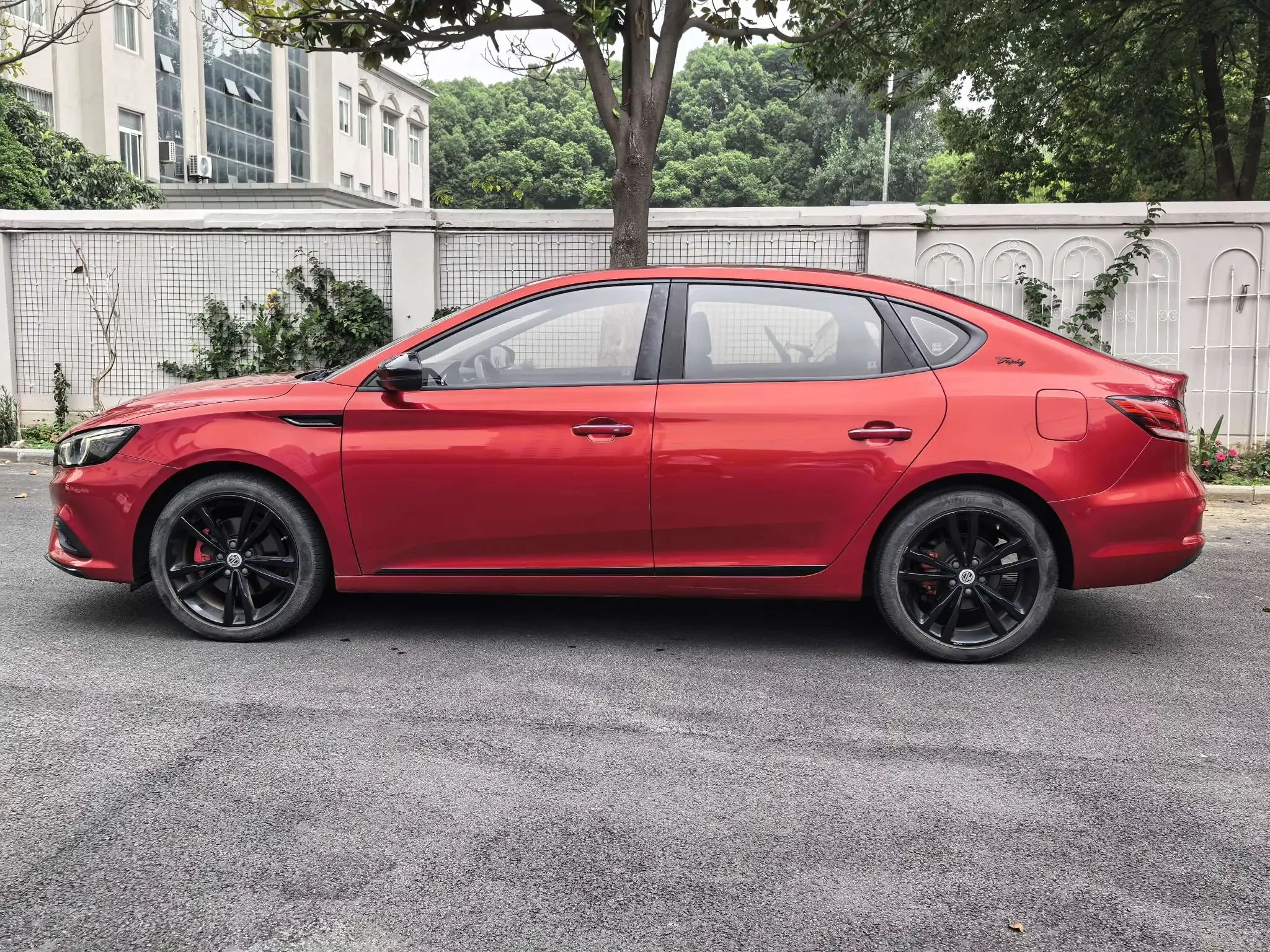 MG 6