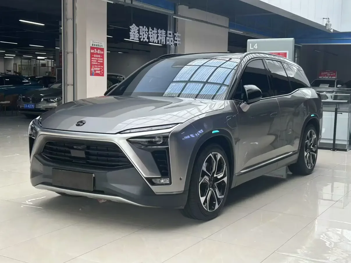 NIO ES8  из Китая