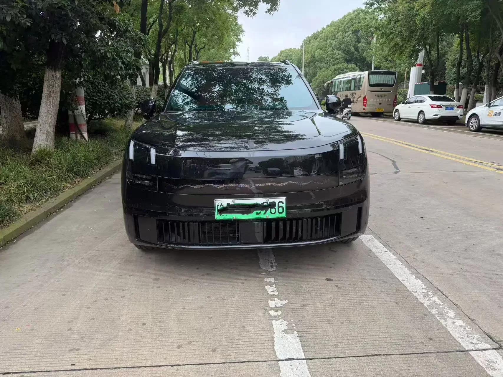 Lynk & Co 900