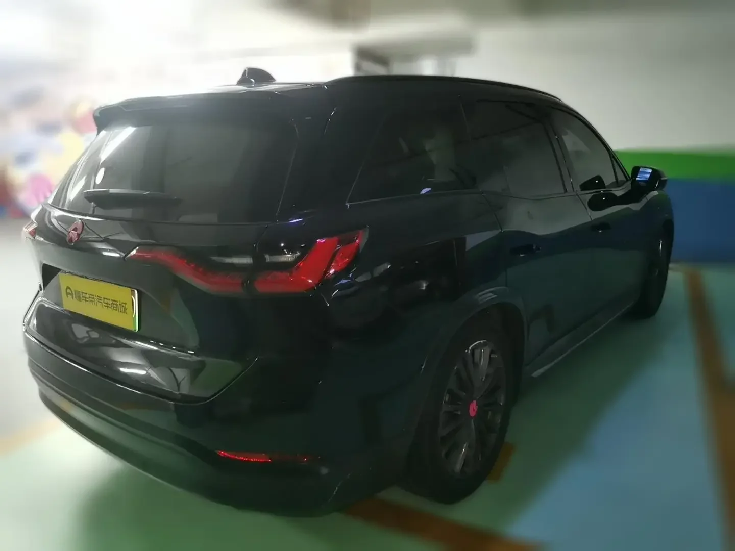 NIO ES8