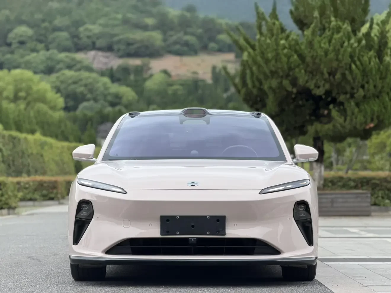NIO ET5T  из Китая
