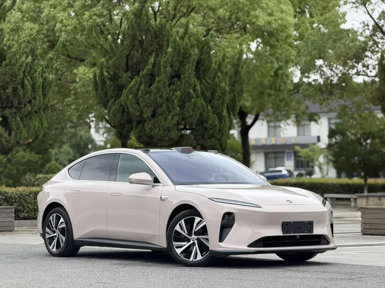 NIO ET5T
