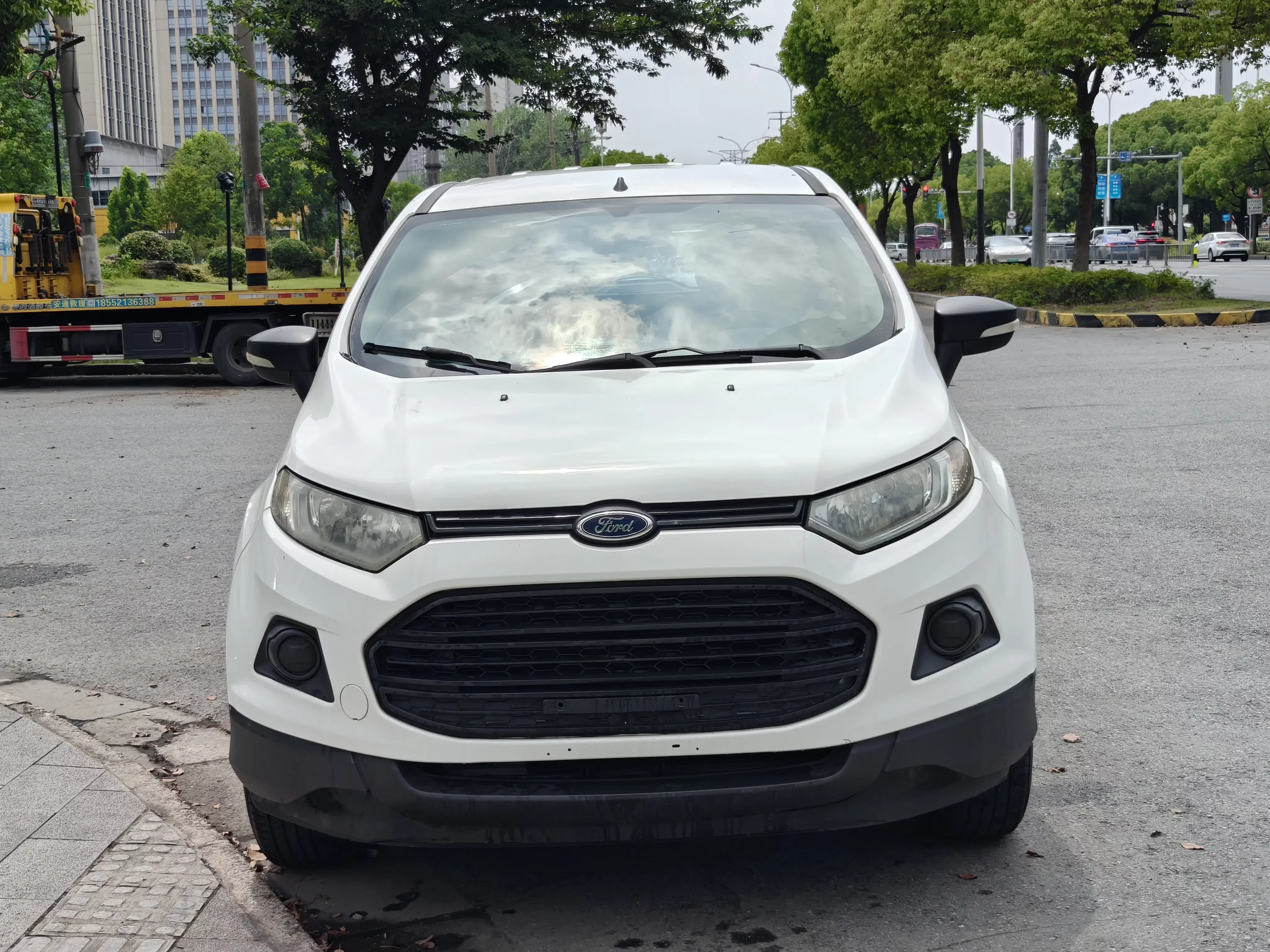 Ford Yibo