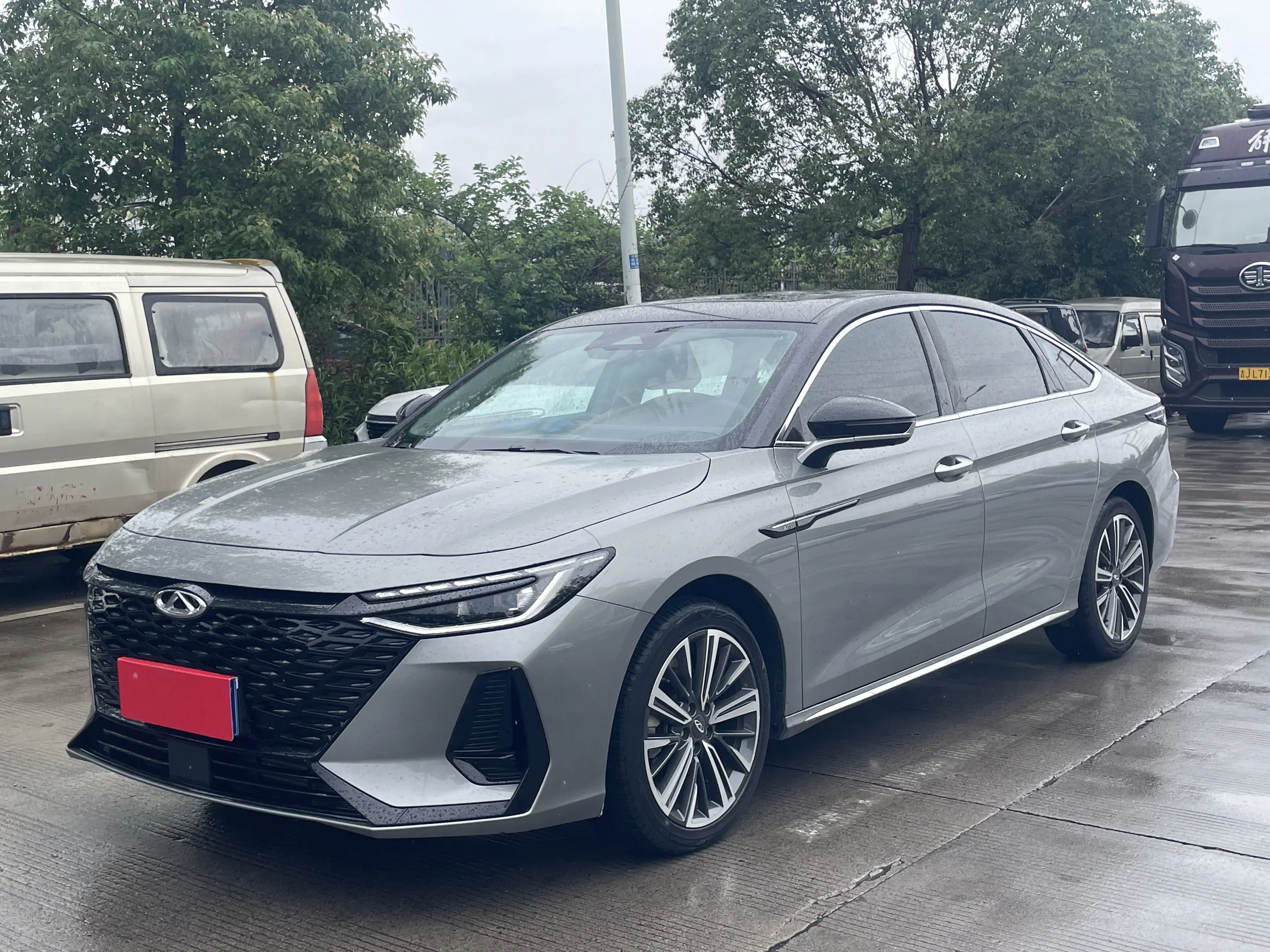Chery Arrizo 8