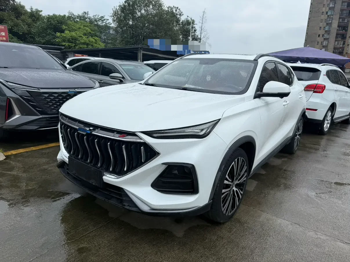 Oshan Changan Auchan X5