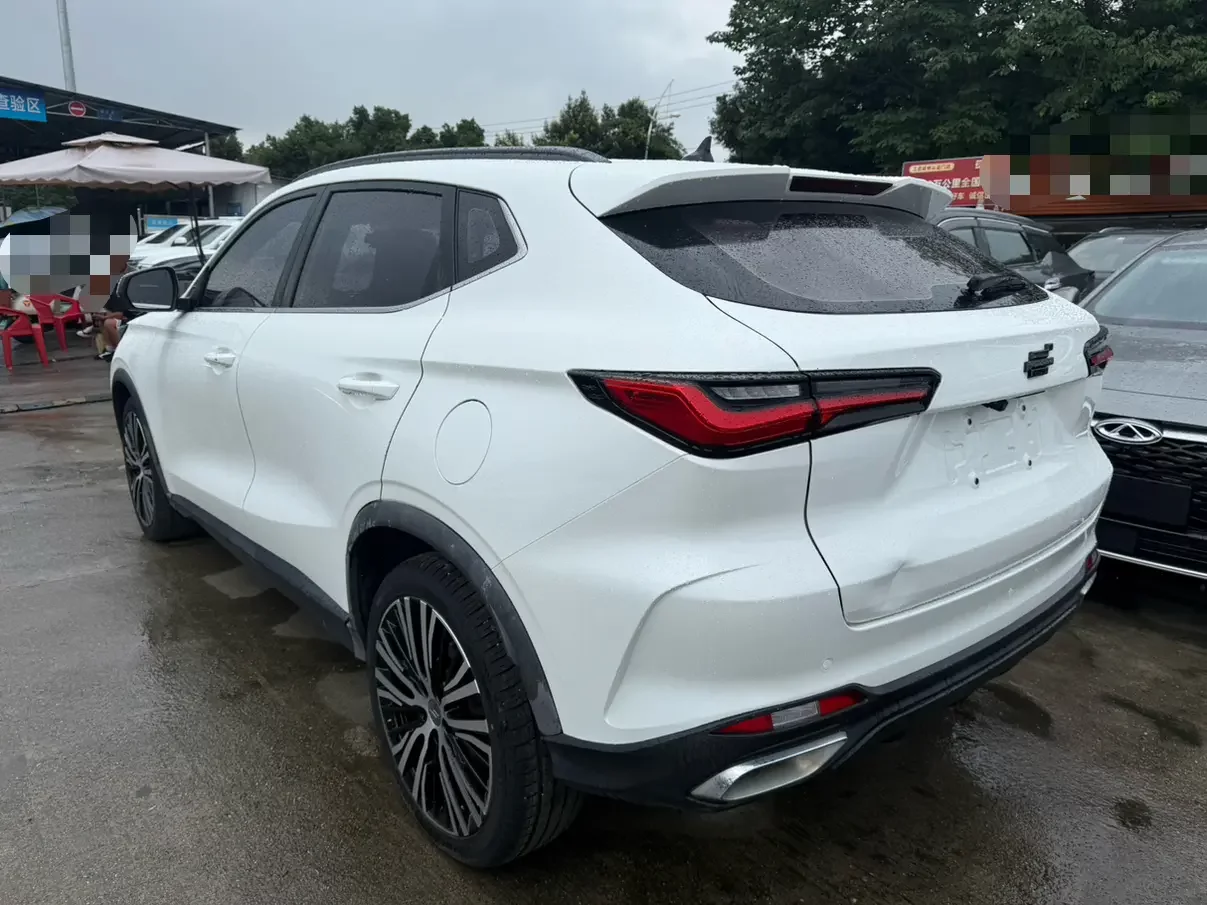 Oshan Changan Auchan X5