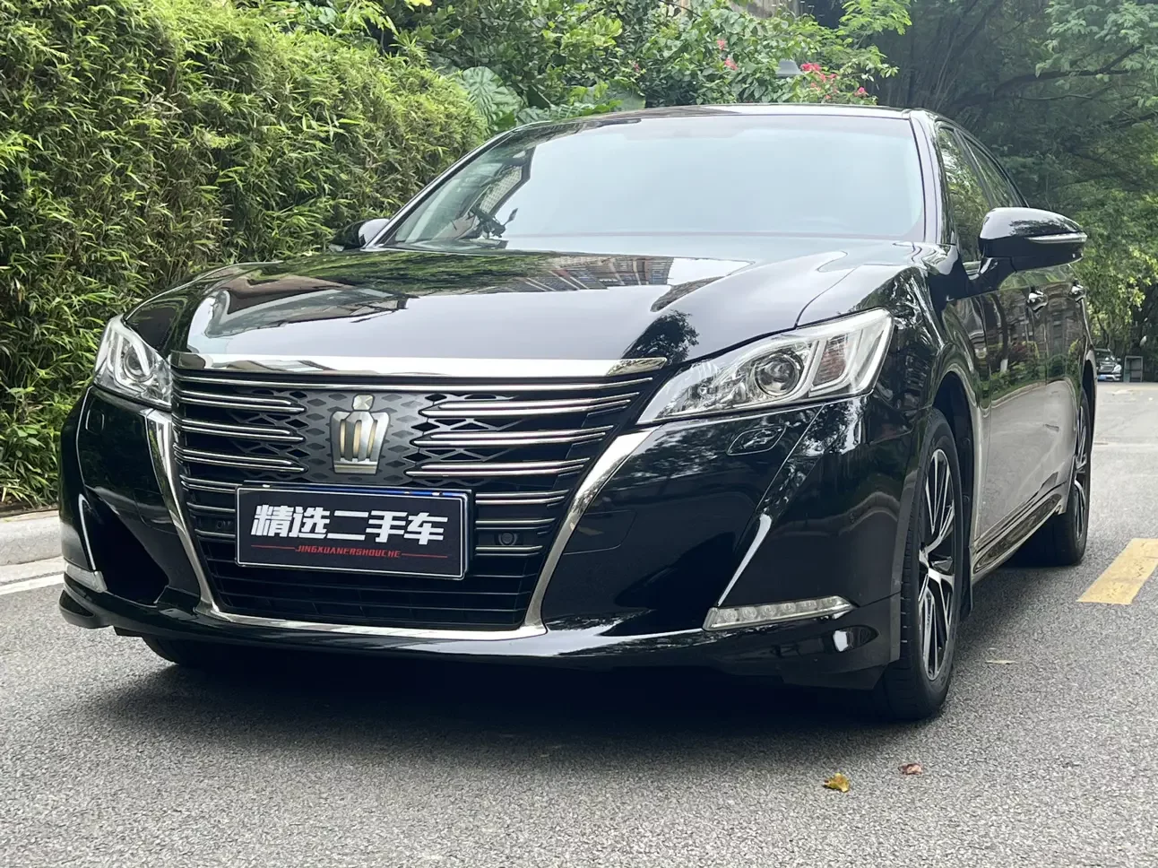 Toyota crown
