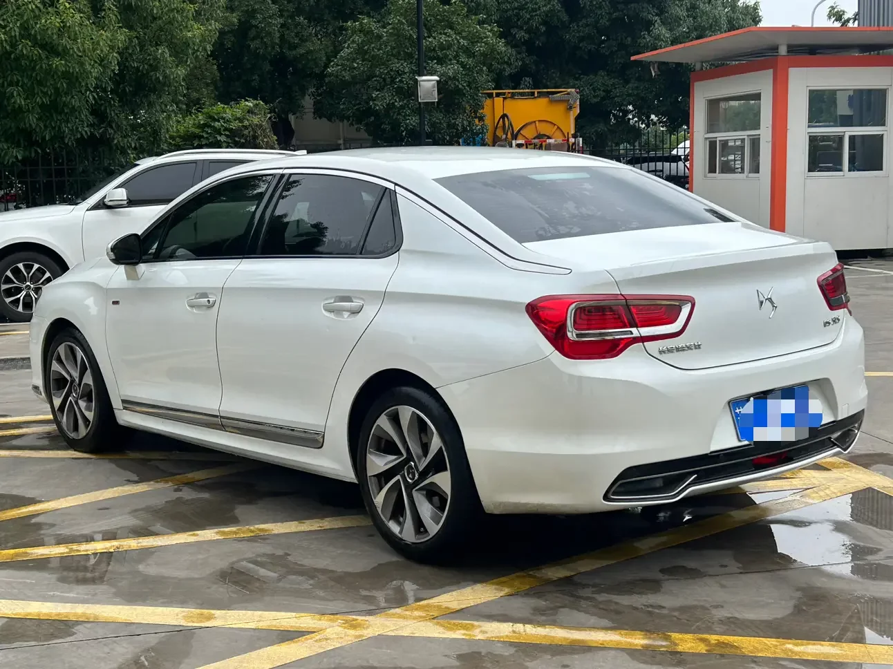 DS 5LS