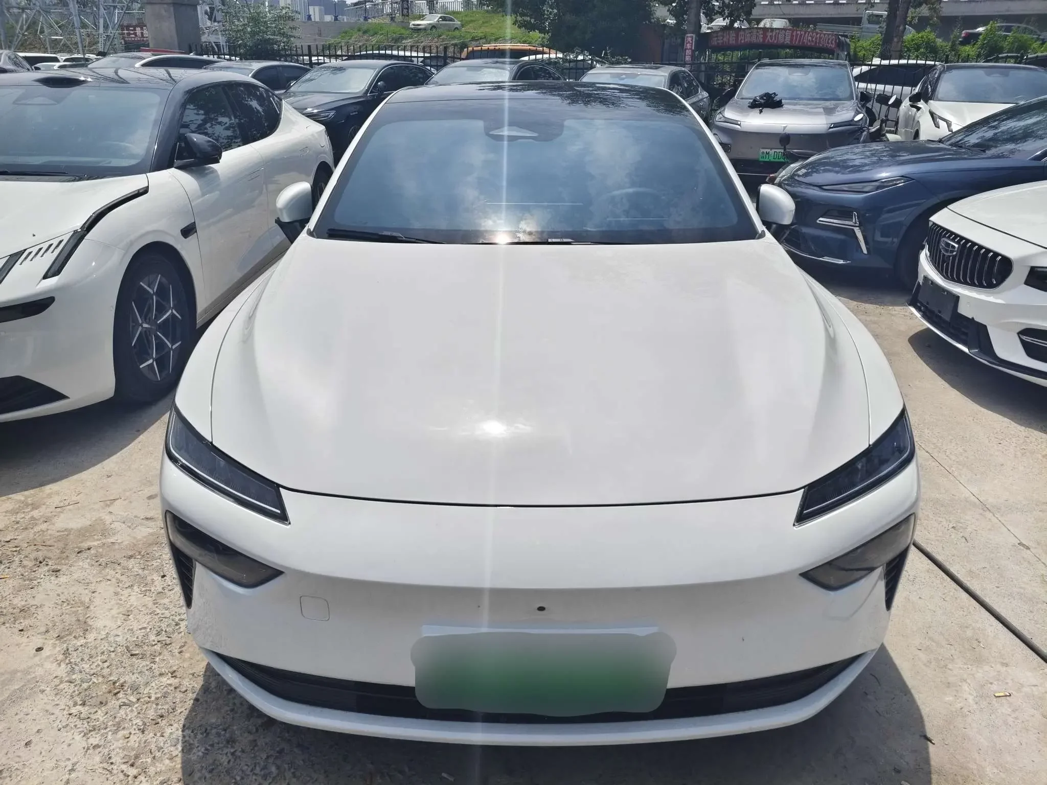 Dongfeng Yipai 007  из Китая