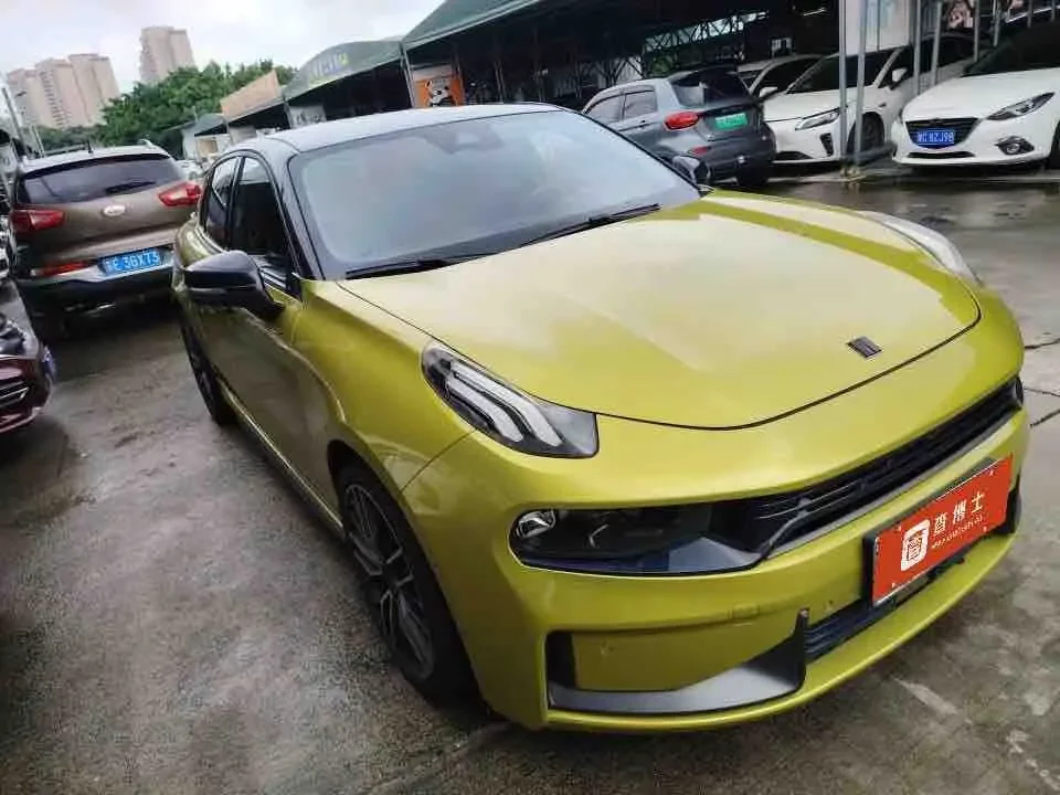 Lynk & Co 03