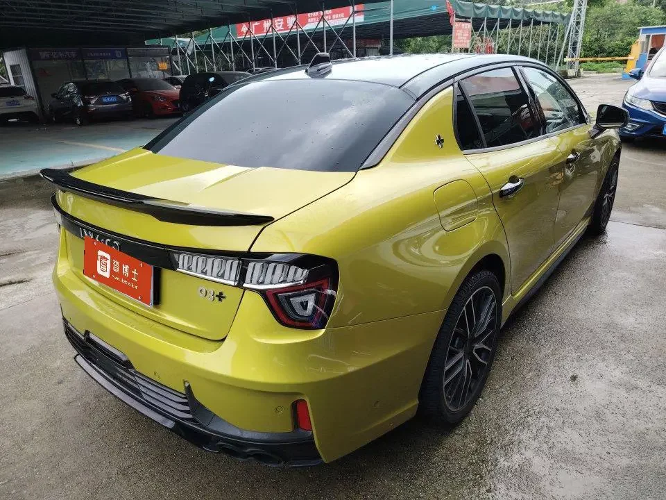 Lynk & Co 03