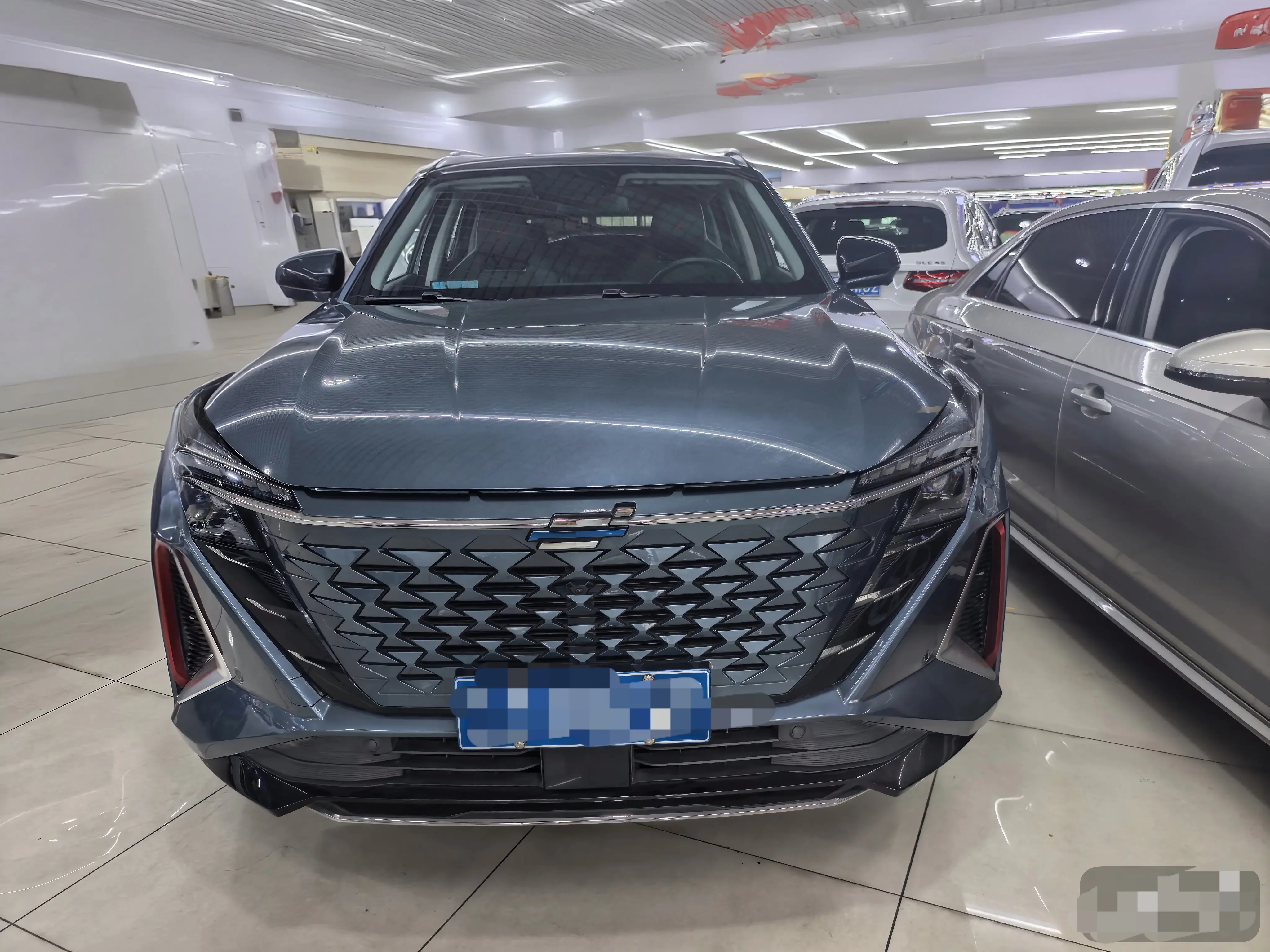 Oshan Changan Auchan Z6