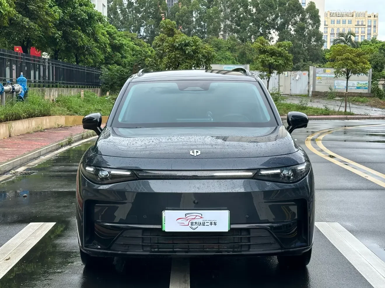 Leapmotor C16