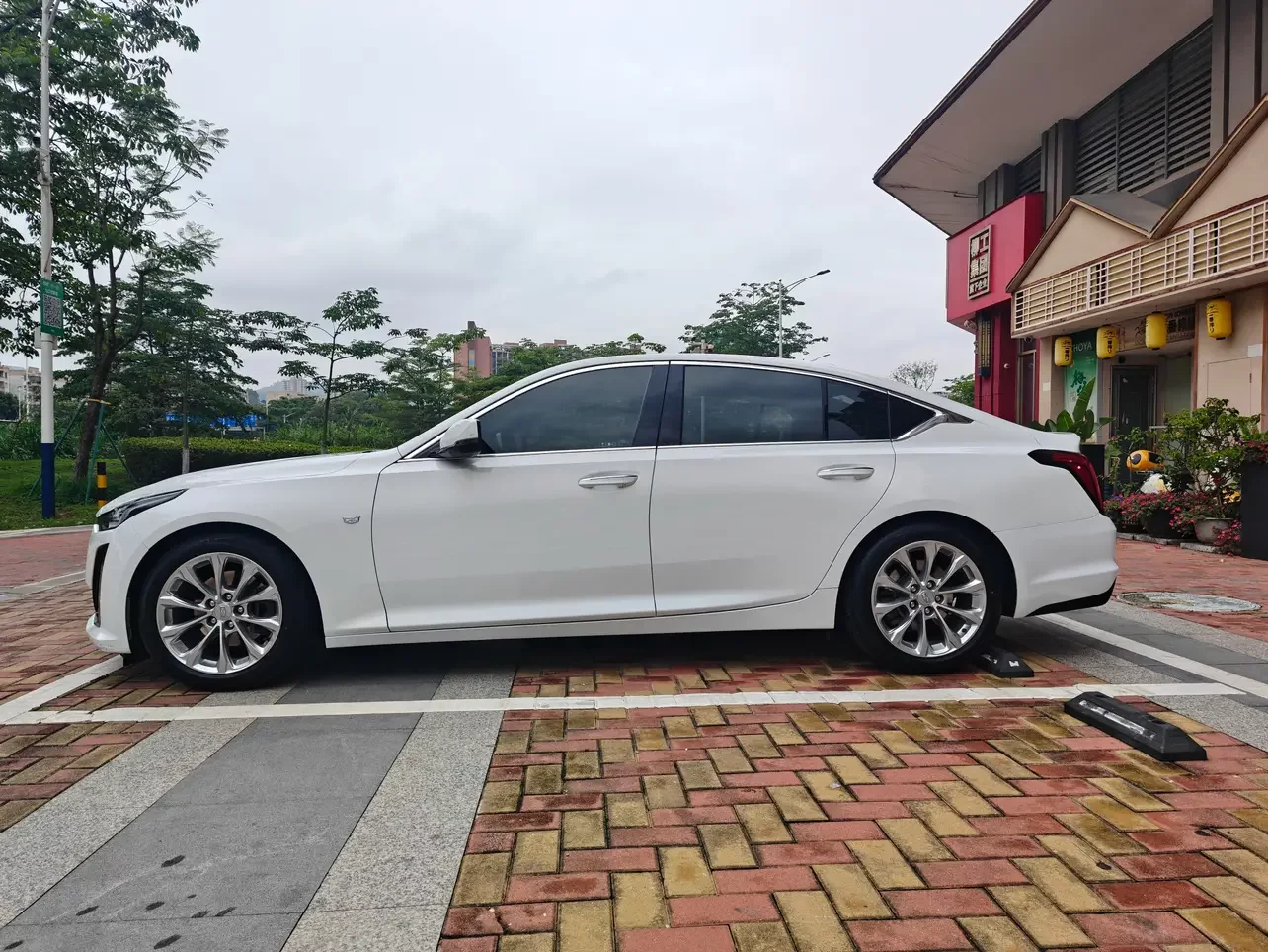 Cadillac CT5