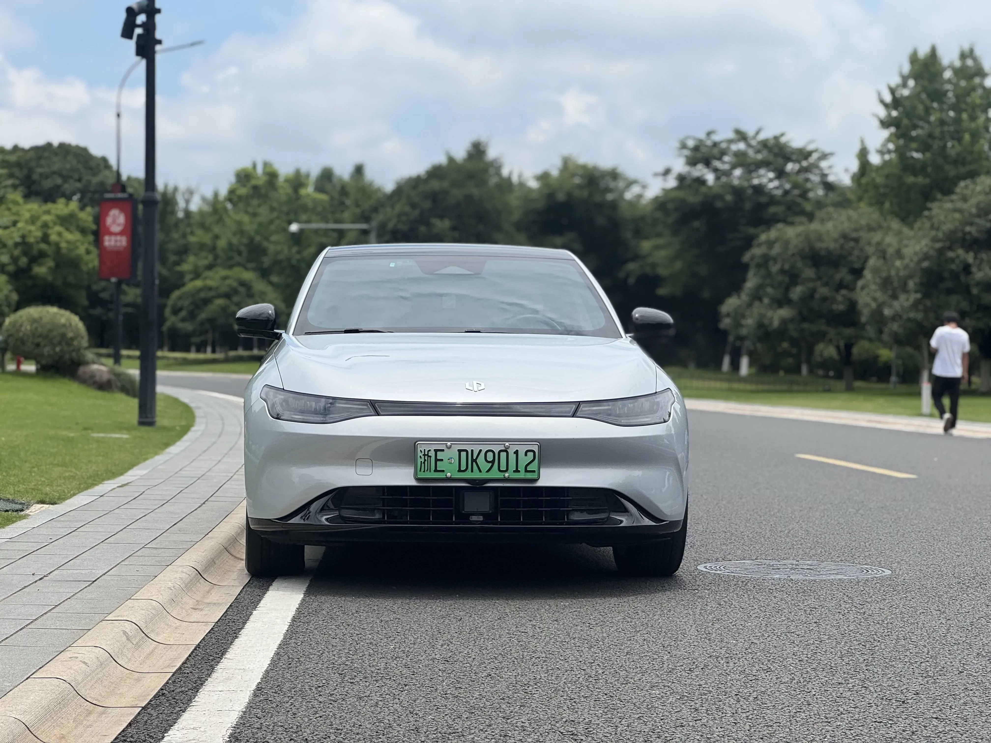 Leapmotor Zero running C01