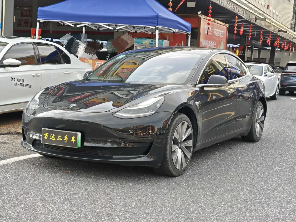 Tesla Model 3  из Китая