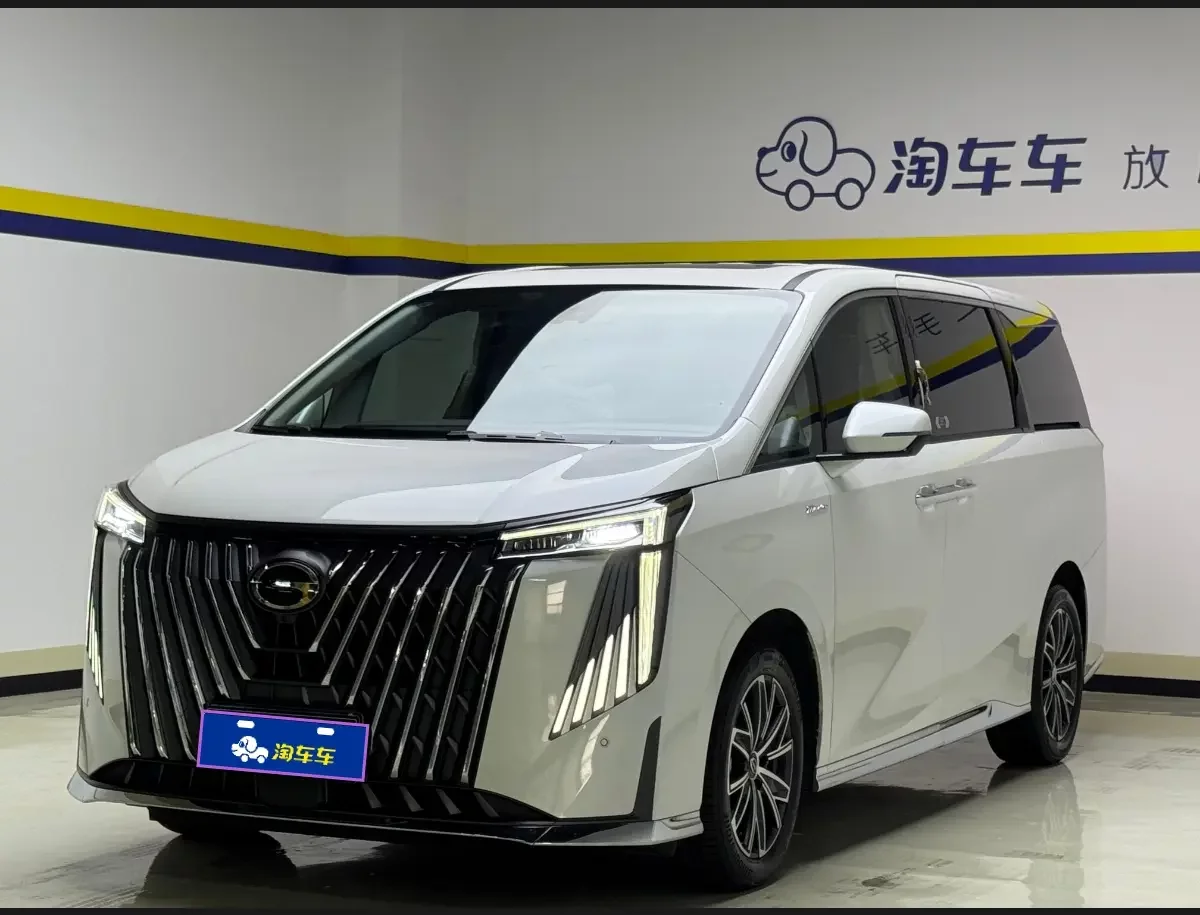 GAC Trumpchi M8