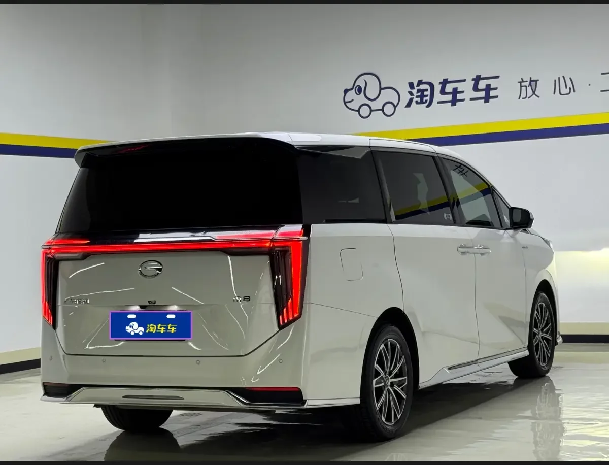 GAC Trumpchi M8