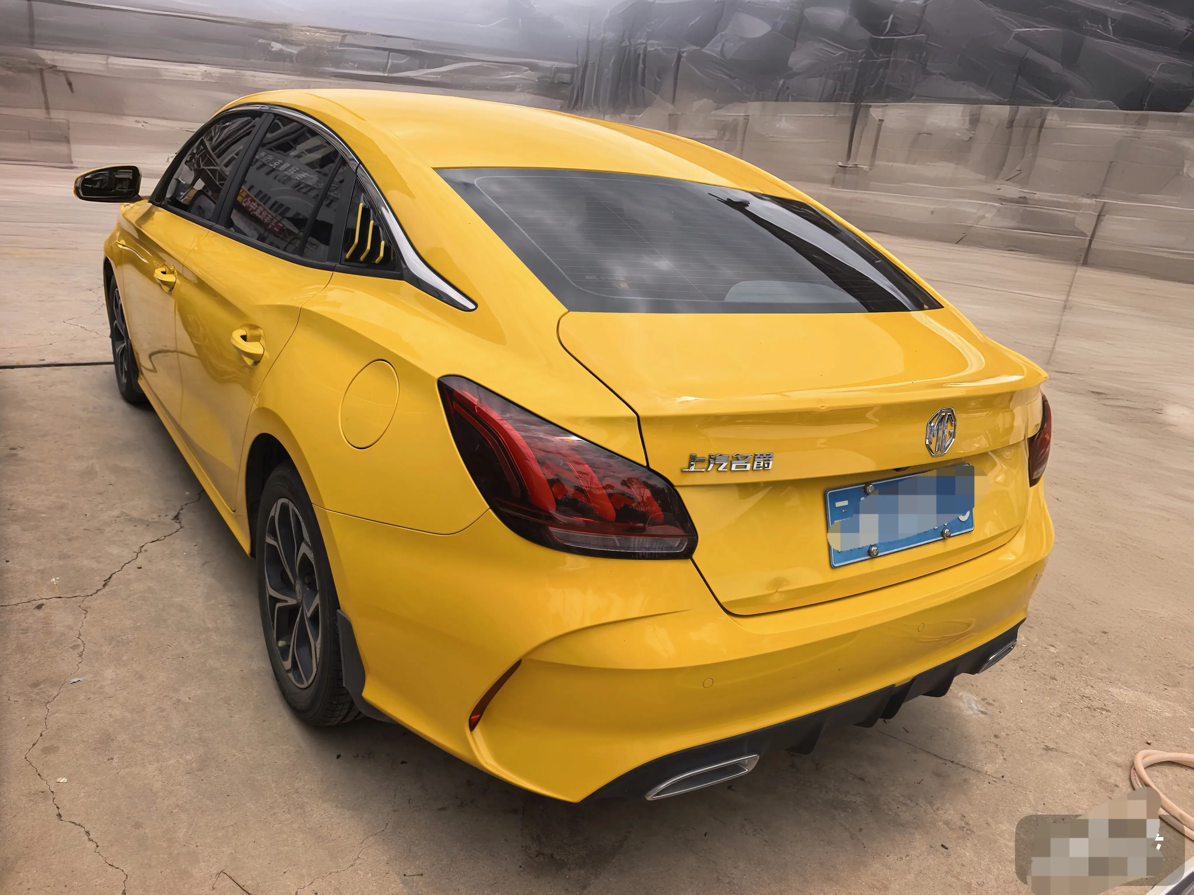 MG 5