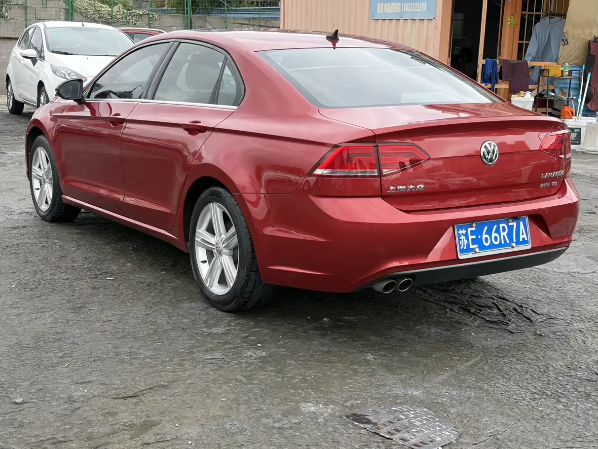 Volkswagen Lamando