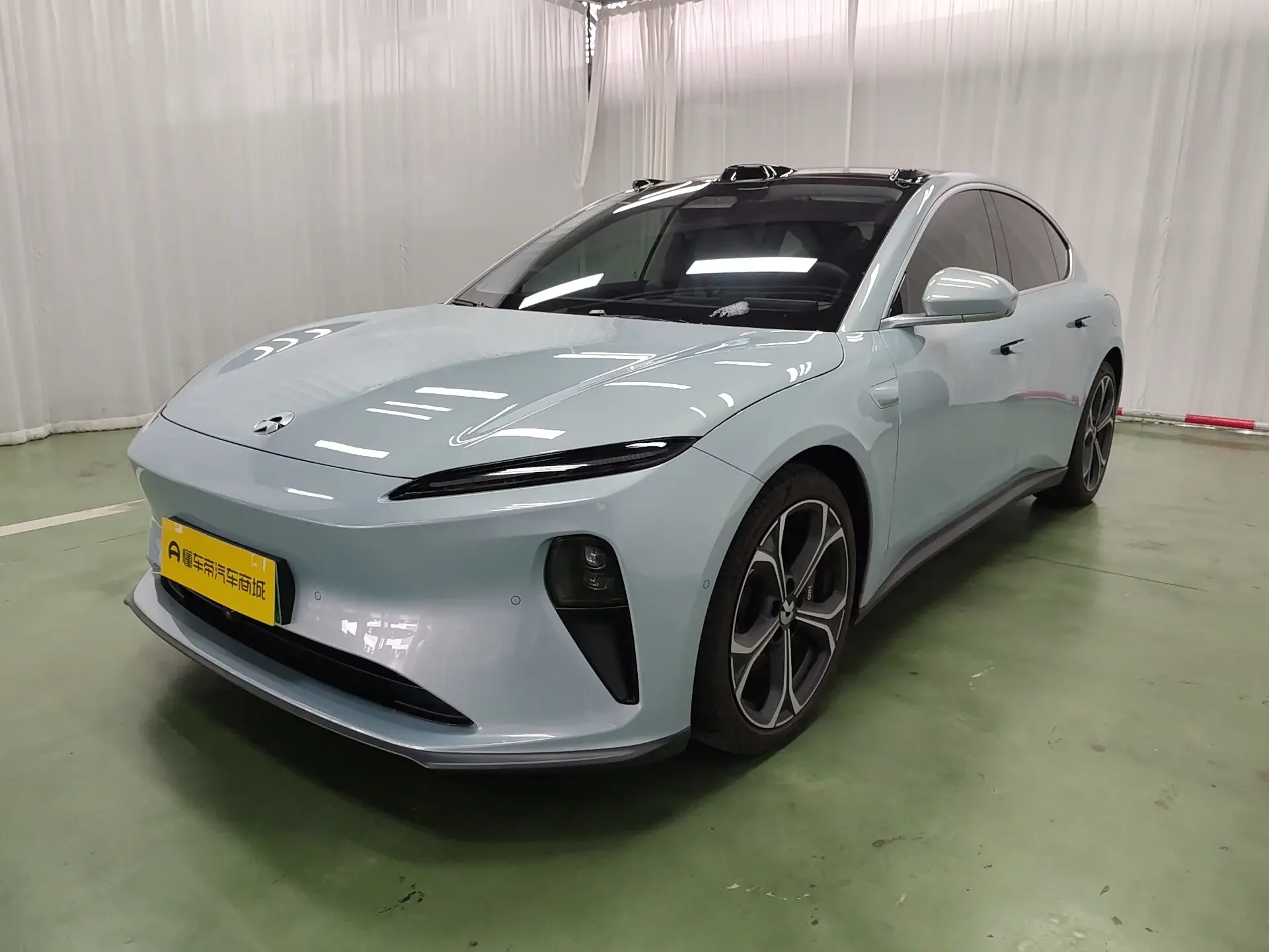 NIO ET5