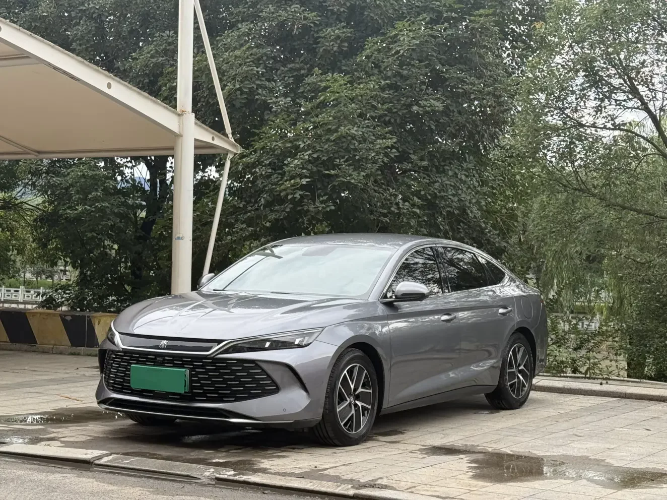 BYD Qin L DM