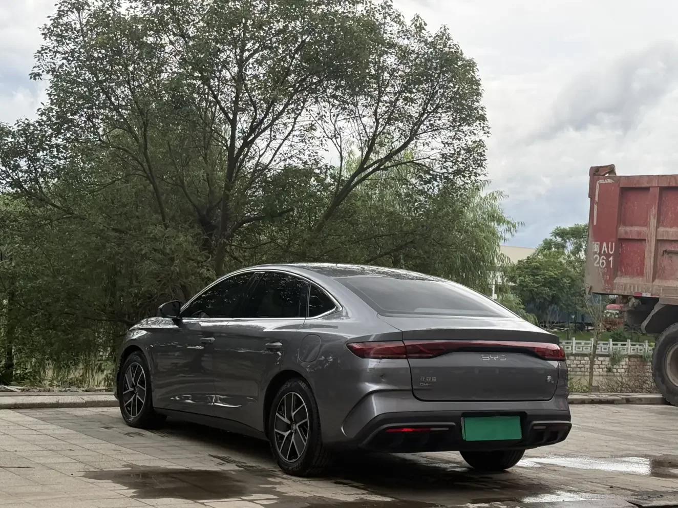 BYD Qin L DM