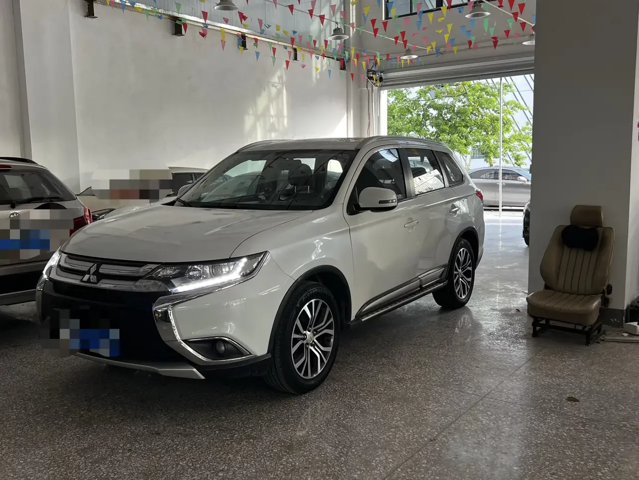 Mitsubishi Outlander  из Китая