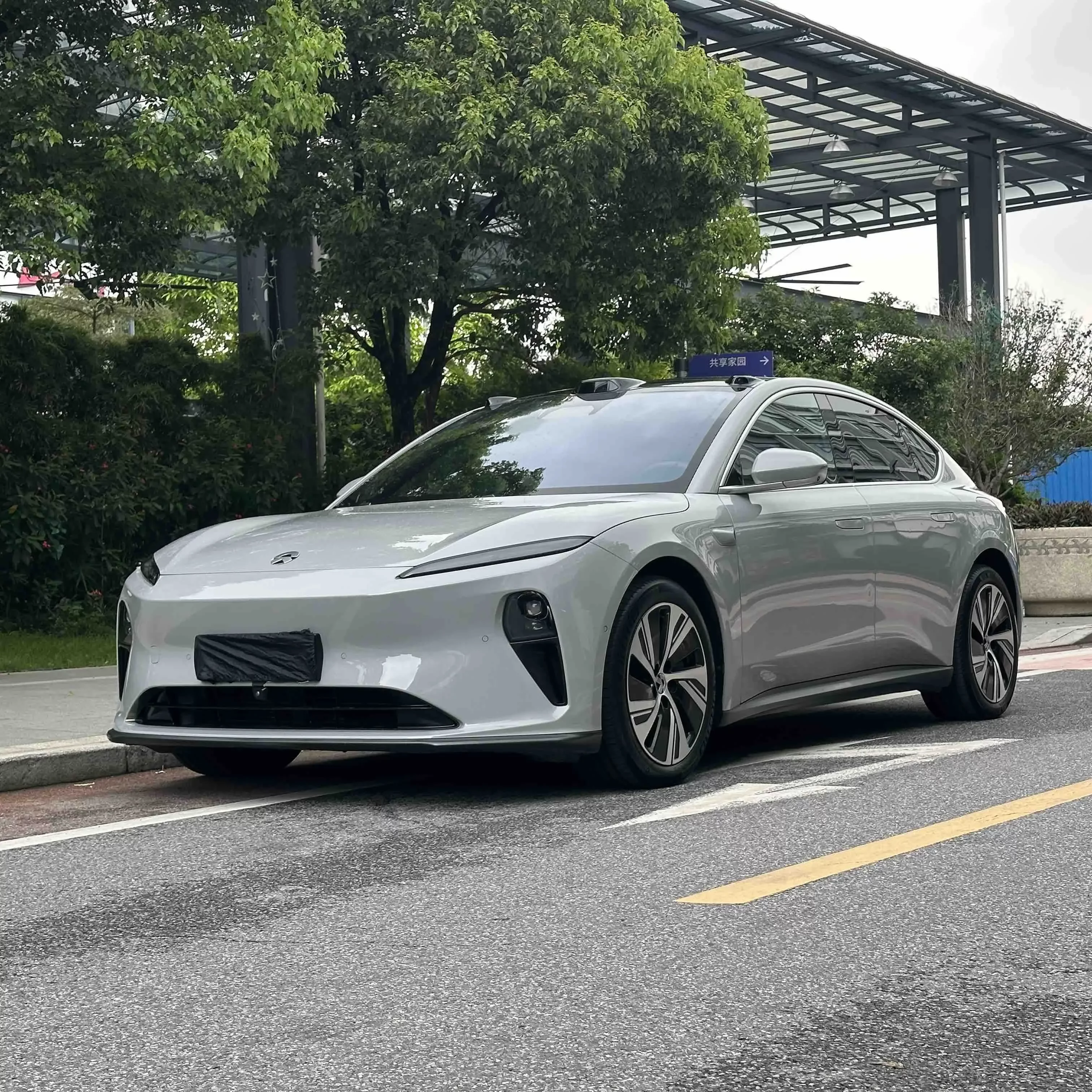 NIO ET5