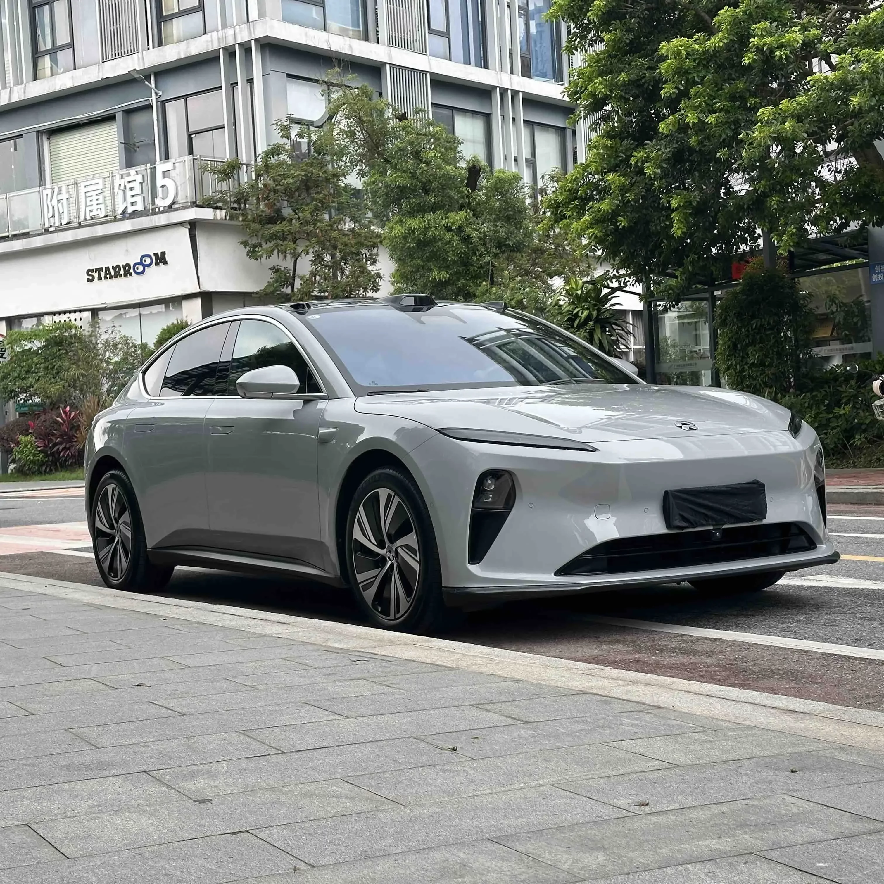 NIO ET5