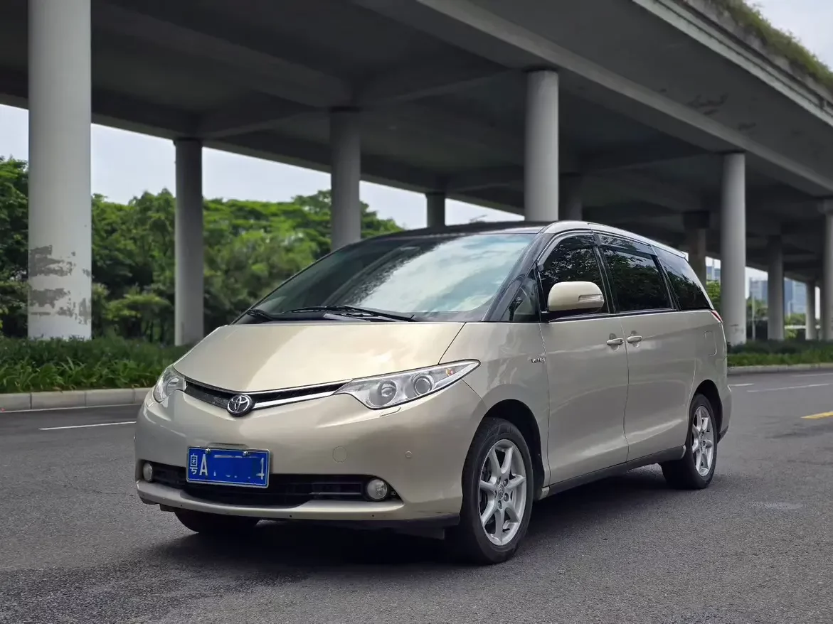 Toyota Previa  из Китая