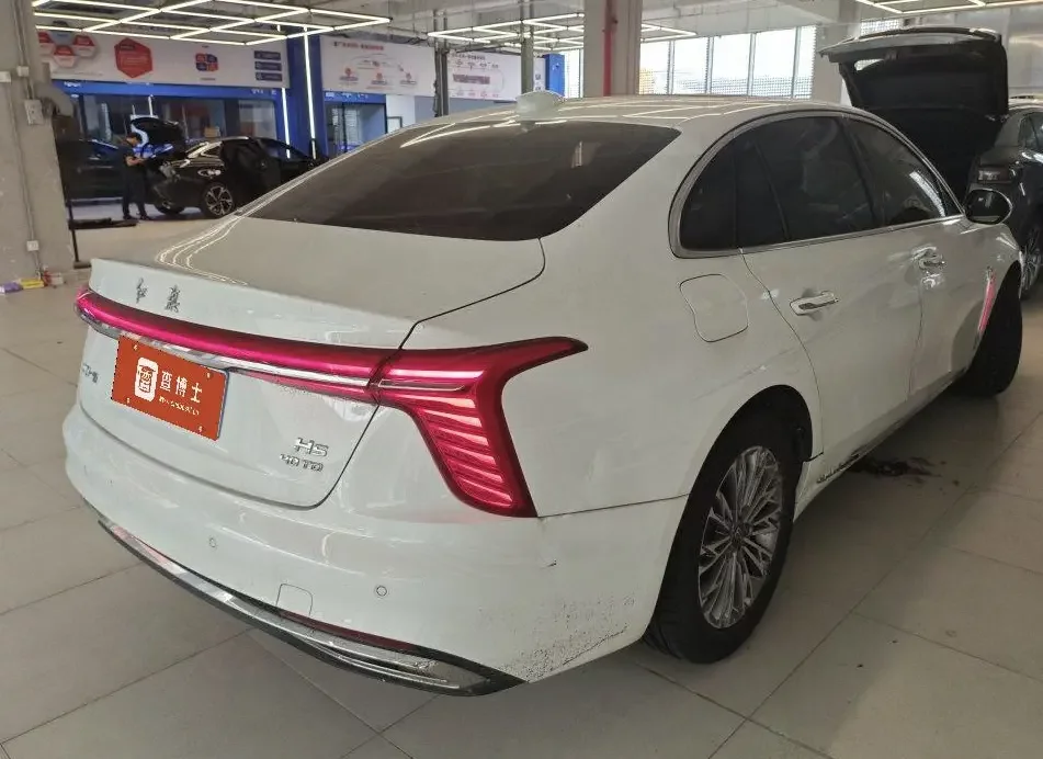 Hongqi H5