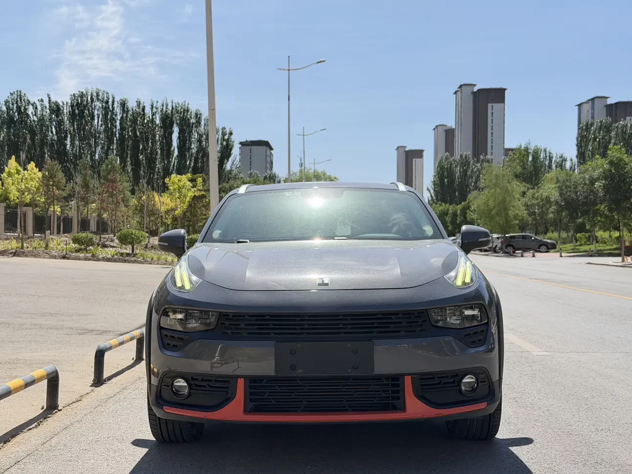 Lynk & Co 02