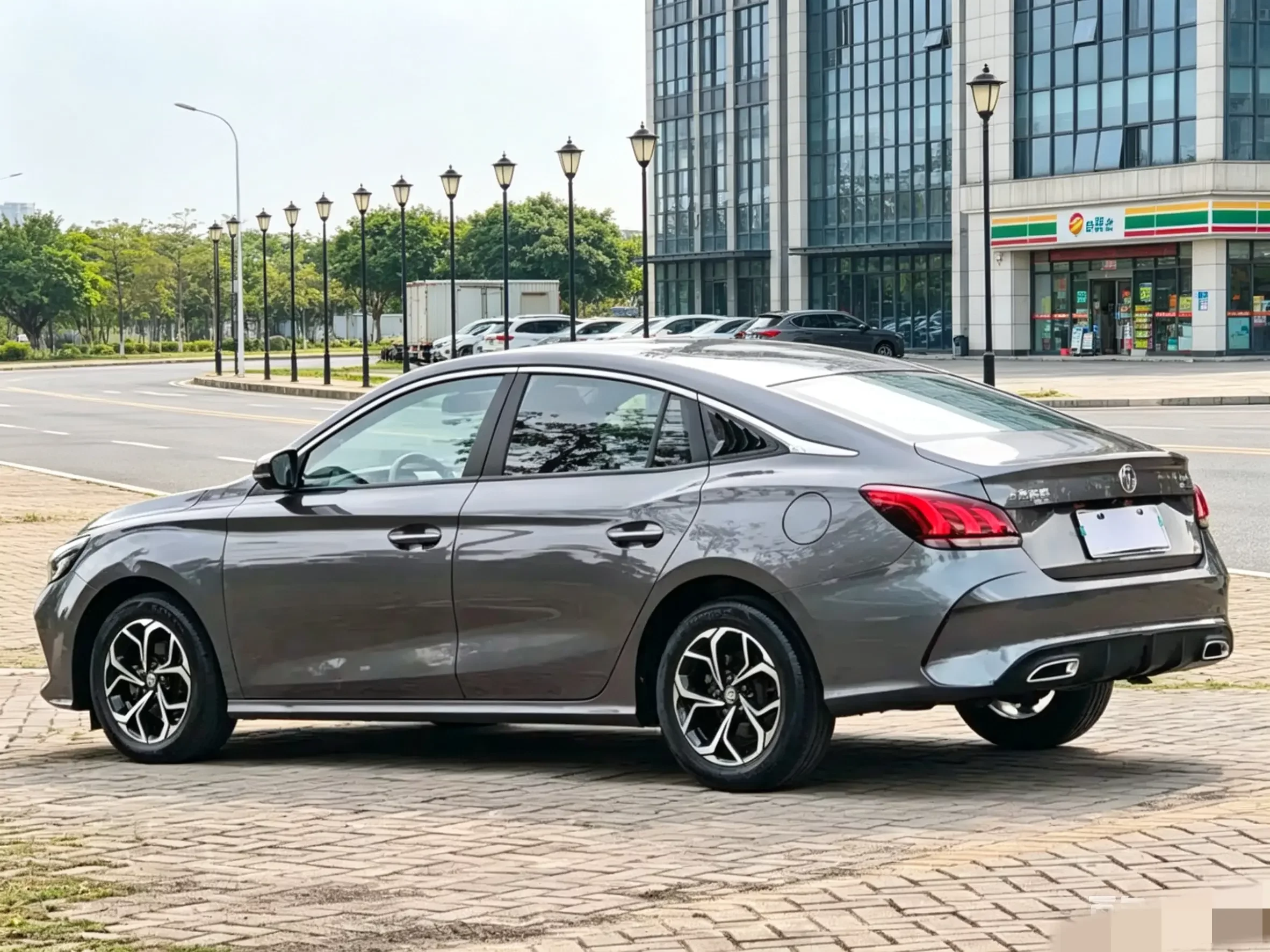 MG 5