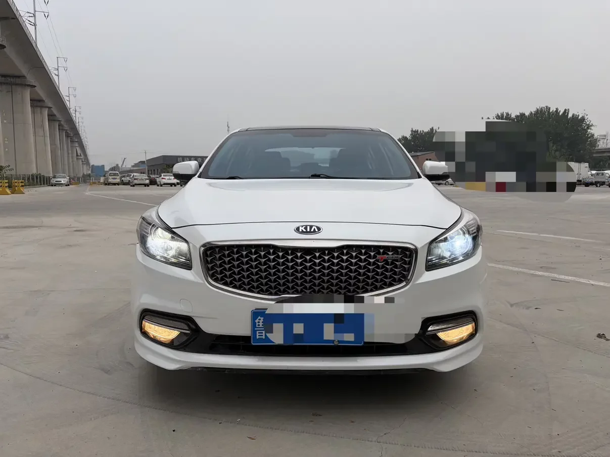 Kia K4