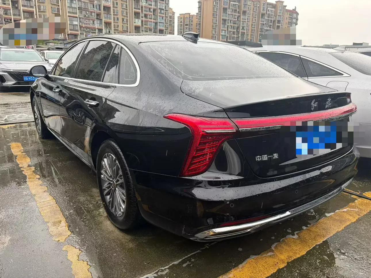 Hongqi H5